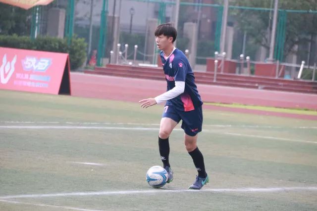 库里21分亚历山大空砍52分 勇士力克雷霆2连胜